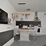 Der Heyd Apartment *
